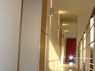 Rénovation et redécoration d'une maison des années 90, inner design inner design Modern Corridor, Hallway and Staircase