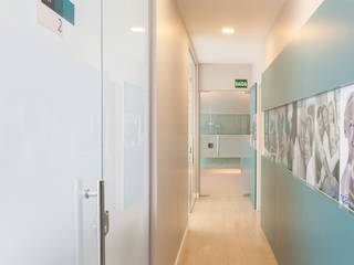 Clínica Odontológica, Pulse Arquitetura Pulse Arquitetura Gewerbeflächen Holz Blau