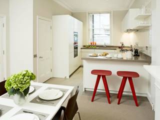 Small U Shaped Kitchen , Elan Kitchens Elan Kitchens Moderne Küchen Weiß