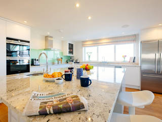 Tregoose, Polzeath, The Bazeley Partnership The Bazeley Partnership Modern kitchen