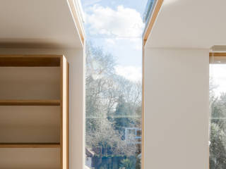 Finchley loft conversion, Satish Jassal Architects Satish Jassal Architects Modern Study Room and Home Office
