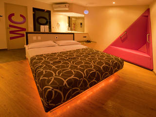 Hotel ABCentral , DIN Interiorismo DIN Interiorismo モダンスタイルの寝室
