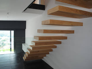 Realizzazioni, Losa Falegnameria sagl Losa Falegnameria sagl Modern corridor, hallway & stairs