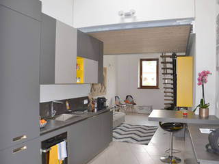 Appartamento Soppalco, DCA Studio - Davide Carelli Architetto DCA Studio - Davide Carelli Architetto Cocinas modernas