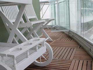 Julia Queima Arquitetura 모던스타일 발코니, 베란다 & 테라스