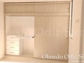 Closets , Cocinas Integrales Olmedo Ortiz Sierra Cocinas Integrales Olmedo Ortiz Sierra Cuartos de estilo moderno Madera Acabado en madera