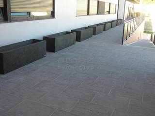Pedra Mono K, Toskana, Amop Amop Tường & sàn phong cách hiện đại