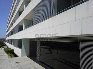 Pedra Mono K, Estilhados, Amop Amop Paredes y pisos de estilo moderno