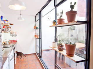 Reforma JBJ, CA.ZA CA.ZA Modern style kitchen Ceramic Orange