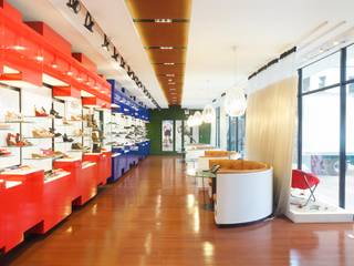 Showroom Calzados Azaleia Peru, Oneto/Sousa Arquitectura Interior Oneto/Sousa Arquitectura Interior Commercial spaces