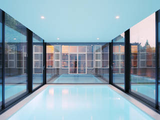 Poolhouse Maastricht, bv Mathieu Bruls architect bv Mathieu Bruls architect Albercas modernas