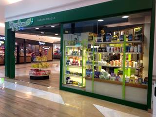 Parafarmacia Myrafarma. Fuengirola, Led & Wind Led & Wind Commercial spaces