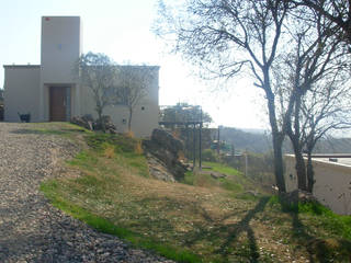 Casa Lago, renziravelo renziravelo モダンな庭