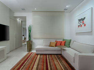 Apartamento 212m ², Emmanuelle Eduardo Arquitetura e Interiores Emmanuelle Eduardo Arquitetura e Interiores Living room