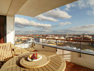 Penthouse mit Blick über das Olympiagelände, Gerhard Blank Fotografie für Immobilien & Architektur Gerhard Blank Fotografie für Immobilien & Architektur Modern living room