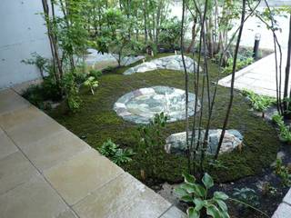 豊田歯科, 鈴木庭苑 鈴木庭苑 Jardines modernos: Ideas, imágenes y decoración Piedra