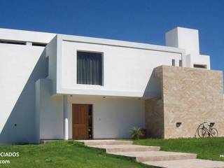 Casa en Barrio Privado San Isidro - Cordoba - Argentina, Alejandro Asbert Arquitecto Alejandro Asbert Arquitecto Casas estilo moderno: ideas, arquitectura e imágenes Concreto reforzado