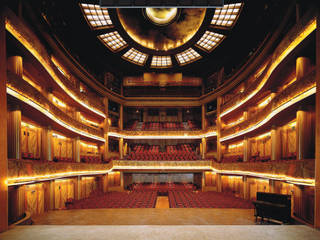 Oper Toulouse, Frankreich Théâtre du Capitole, betec Leuchten Manufactur betec Leuchten Manufactur Commercial spaces