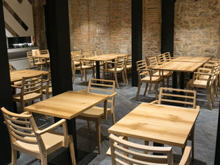 HOTEL COMERCIO EN BARCELONA, Silleria Verges S.A Silleria Verges S.A Rustic style dining room