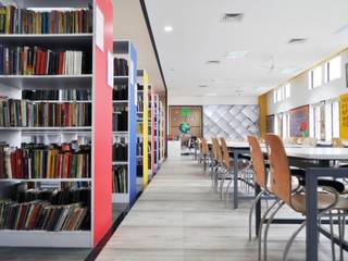 school library, Myspace Architects Myspace Architects Estudios y despachos de estilo moderno