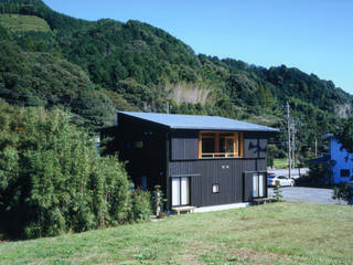 静岡の家 case004, 岩川アトリエ 岩川アトリエ Casas de estilo ecléctico
