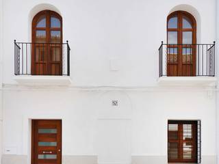 Rehabilitación Casa en el Calvario, Bétera, sanahuja&partners sanahuja&partners Moderne Häuser Holz Weiß