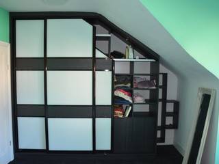 ​Beautiful Euphoria 3-sliding doors wardrobe in the Acton area, Bravo London Ltd Bravo London Ltd Modern style bedroom
