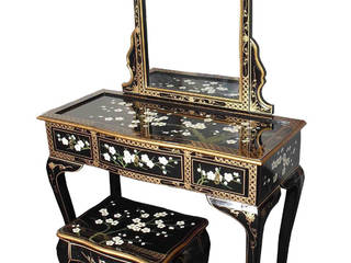 Black Lacquer Chinese Furniture ~ Exquisite Cherry Blossom Designs, Asia Dragon Furniture from London Asia Dragon Furniture from London 和風の 寝室