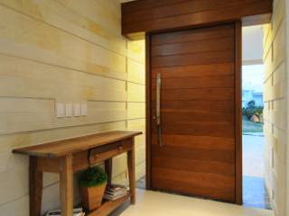 Casa Atlântida Ilhas Park, João Linck | Arquitetura João Linck | Arquitetura Windows & doors Doors