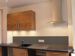 APPARTEMENT A STRASBOURG, Agence ADI-HOME Agence ADI-HOME Modern kitchen Chipboard