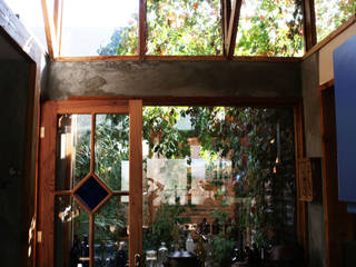 Diseño y Construcción de Casa Tau en Paine por ALIWEN, ALIWEN arquitectura & construcción sustentable - Santiago ALIWEN arquitectura & construcción sustentable - Santiago Wiejski ogród zimowy
