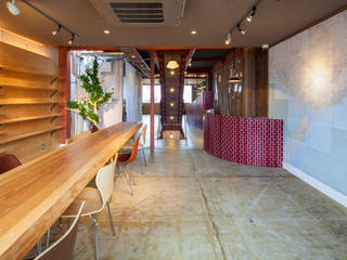 SALT VALLEY RENOVATION PROJECT, INTERIOR BOOKWORM CAFE INTERIOR BOOKWORM CAFE Spazi commerciali Cemento