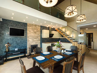 C видом на Вуоксу, Студия интерьера "SENSE" Студия интерьера 'SENSE' Mediterranean style living room Blue