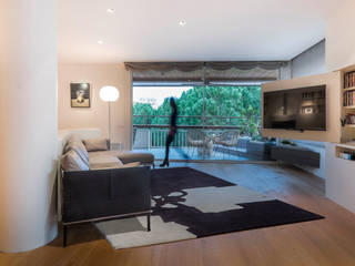 In depth renovation., Daifuku Designs Daifuku Designs Living room