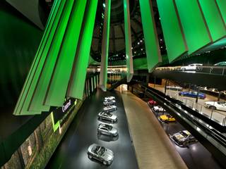 Mercedes Messestand IAA 2015, Frankfurt (DE), EGGER Wood-based materials EGGER Wood-based materials Espacios comerciales