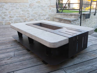 Braséro de terrasse en métal et pierre, CLF Création CLF Création Garden Furniture