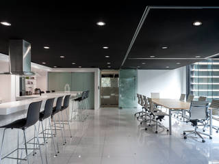 Electrolux . Corporativo + ShowRoom en CDMX, Bahía de Conceptos Bahía de Conceptos 미니멀리스트 서재 / 사무실