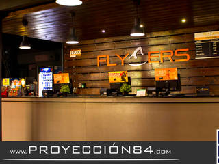 FLYERS, PROYECCIÓN 84 PROYECCIÓN 84 Espaces commerciaux