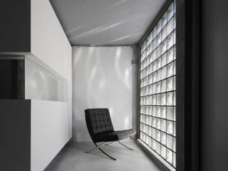 Glass Art Gallery, Jun Murata | JAM Jun Murata | JAM ミニマルスタイルの 玄関&廊下&階段