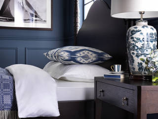 SS16 Style Guide - Coastal Elegance, LuxDeco LuxDeco Phòng ngủ phong cách đồng quê Blue