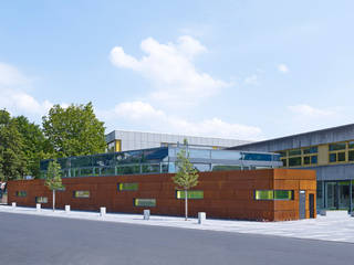 Christian-Schmidt-Schule, Neckarsulm, C&C Architekten BDA C&C Architekten BDA Commercial spaces