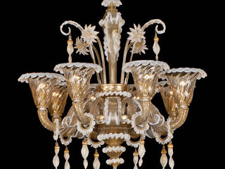 Murano Glass Chandelier - classic gold glass and white decorations chandelier - ZIANI, YourMurano Lighting UK YourMurano Lighting UK Cuartos de estilo clásico Vidrio