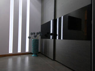 Mieszkanie prywatne w KATOWICACH, NOBO DESIGN Aleksandra Huras NOBO DESIGN Aleksandra Huras Modern corridor, hallway & stairs