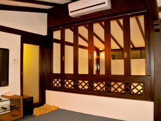 Charismatic Banglow: Delo , Image N Shape Image N Shape Classic style balcony, porch & terrace
