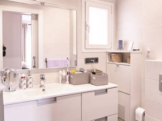 La casa de Inma, Emmme Studio Interiorismo Emmme Studio Interiorismo Mediterranean style bathrooms Storage