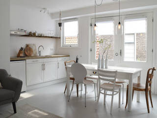Appartement tbv verhuur in Haarlem, Atelier09 Atelier09 Salas de jantar industriais