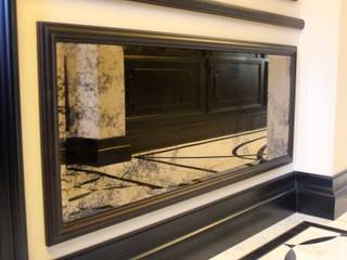 Bespoke Antique Bronze Mirrors - Private Residence London, UK, Alguacil & Perkoff Ltd. Alguacil & Perkoff Ltd. クラシカルスタイルの 玄関&廊下&階段