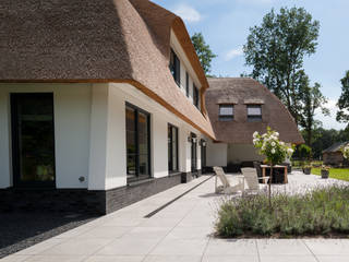 Eigentijdse rietgedekte villa te Overijssel, 01 Architecten 01 Architecten