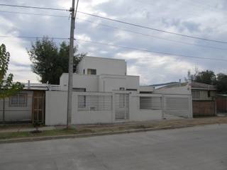 CASA CUADRADA, +ARQ +ARQ Casas de estilo mediterráneo