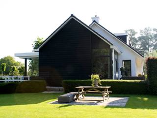 Landelijke eigentijdse woning, Brand I BBA Architecten Brand I BBA Architecten Casas campestres